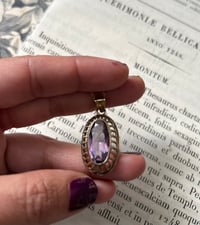 Image 1 of Superbe pendentif en or massif (9 carats) et grande améthyste, début 1900!