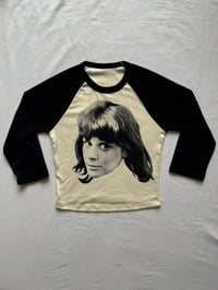 Image 1 of VASHTI BUNYAN CROP RAGLAN T SHIRT