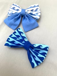 Image 2 of Sea Waves Bow Tie / Sailor Bow