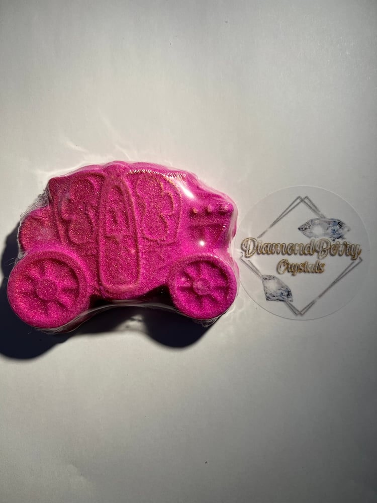 Image of Pink carriage bath bomb