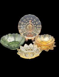 Image 1 of 5 Pieces of Sunflower Style Decor Glass