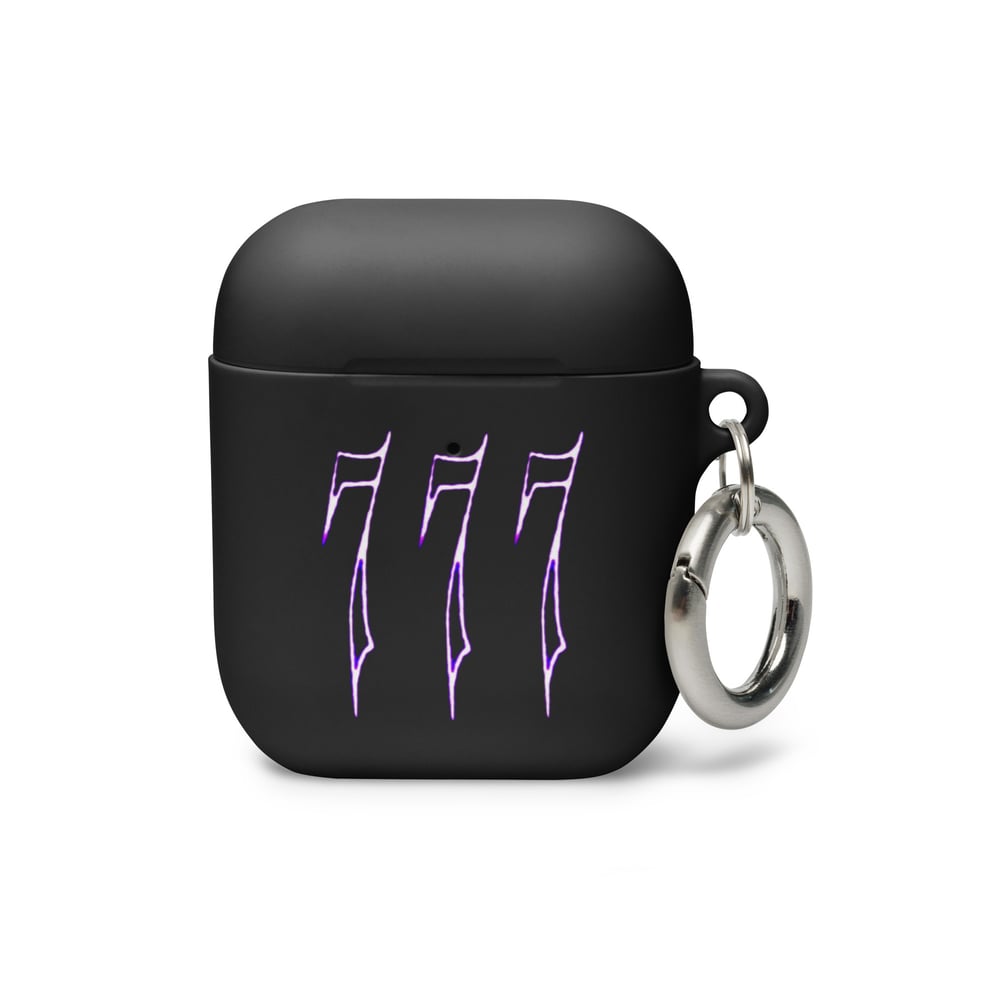 Image of 777 AirPods case