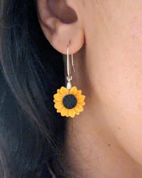 Image 2 of Boucles d'oreilles Tournesols 🌻