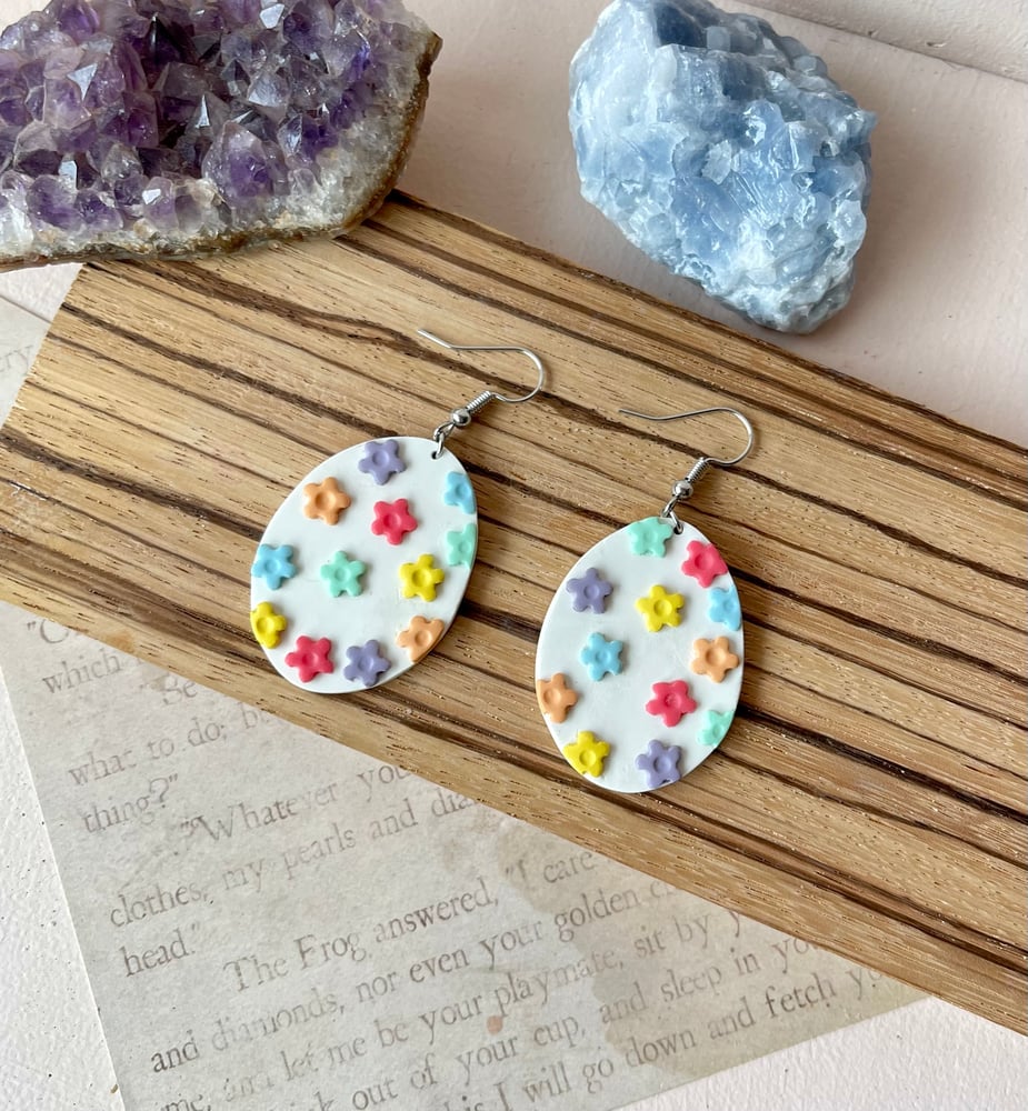 Image of Floral Easter Egg Earrings 