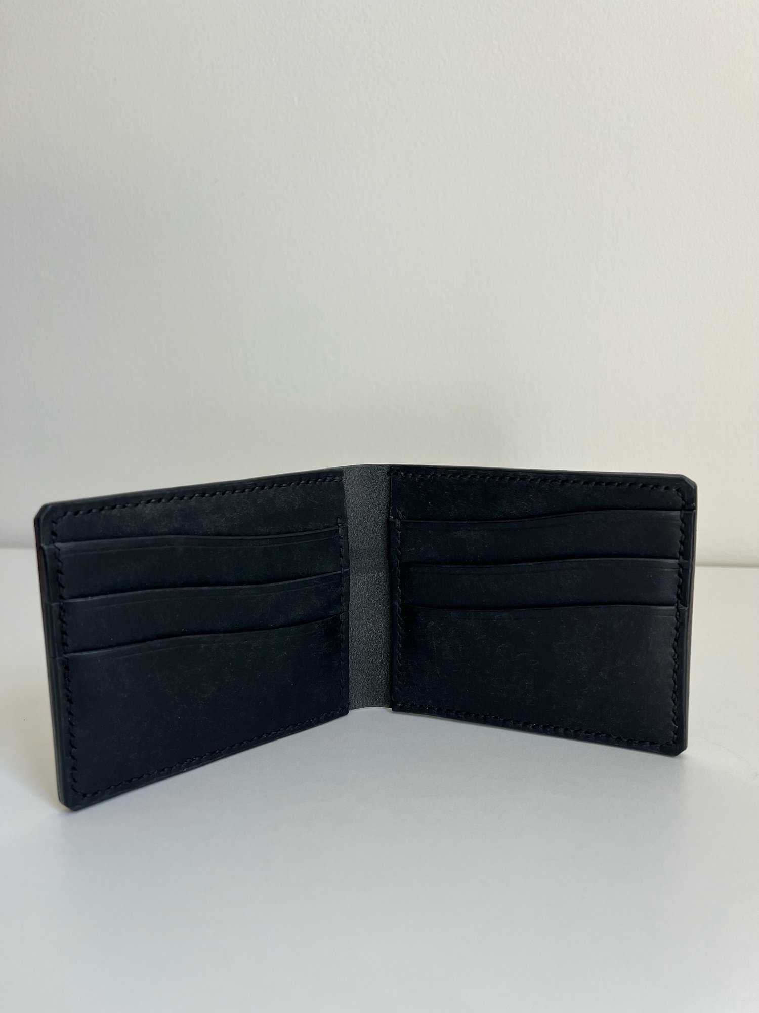 Image of Black Pueblo 8-Pocket Slim Bifold 