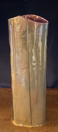 Image 3 of “Iris” reduction lustre vase