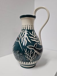 Image 6 of Vase 16 - Whale life