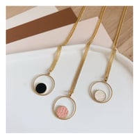 Image 5 of Colliers Esmée