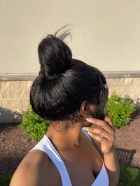 Image 8 of 20 inch KINKY STRAIGHT 360 LACE WIG with 4c KINKY EDGES