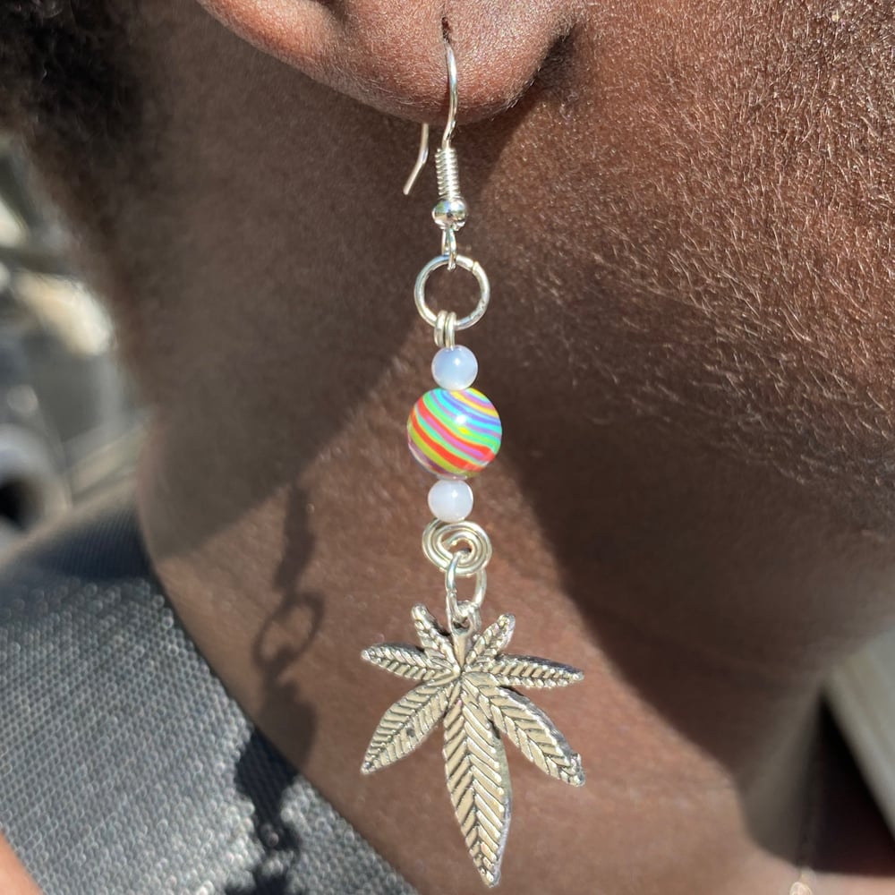 Image of tropical kush earrings 