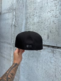 Image 4 of  BLACK ON OLIVE MULTI TONE SAN FRANCISCO GIANTS CUSTOM FITTED CAP