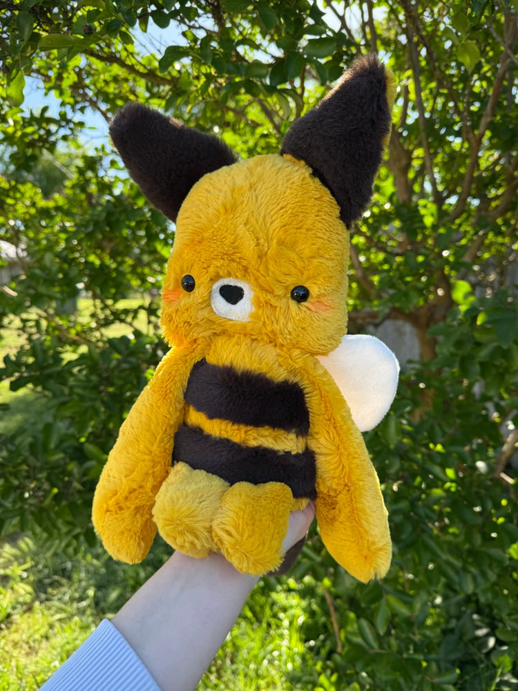 Image of Bee fox