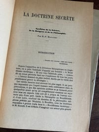 Image 16 of La doctrine secrète, deux tomes, Helena Blavatsy, 1946!