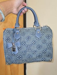 *New & Trending* Darlin' Denim Speedy 20" with 🎀