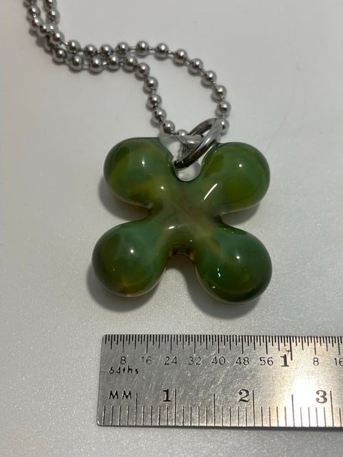 Image of opaline Jade clover