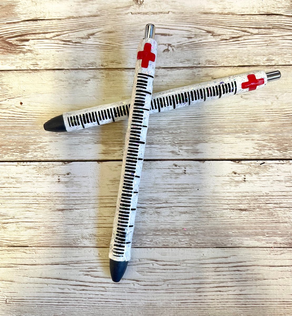 https://assets.bigcartel.com/product_images/0c4ce873-bd23-4d8b-9f29-68b53f63e203/syringe-custom-glitter-pen.jpg?auto=format&fit=max&h=1200&w=1200