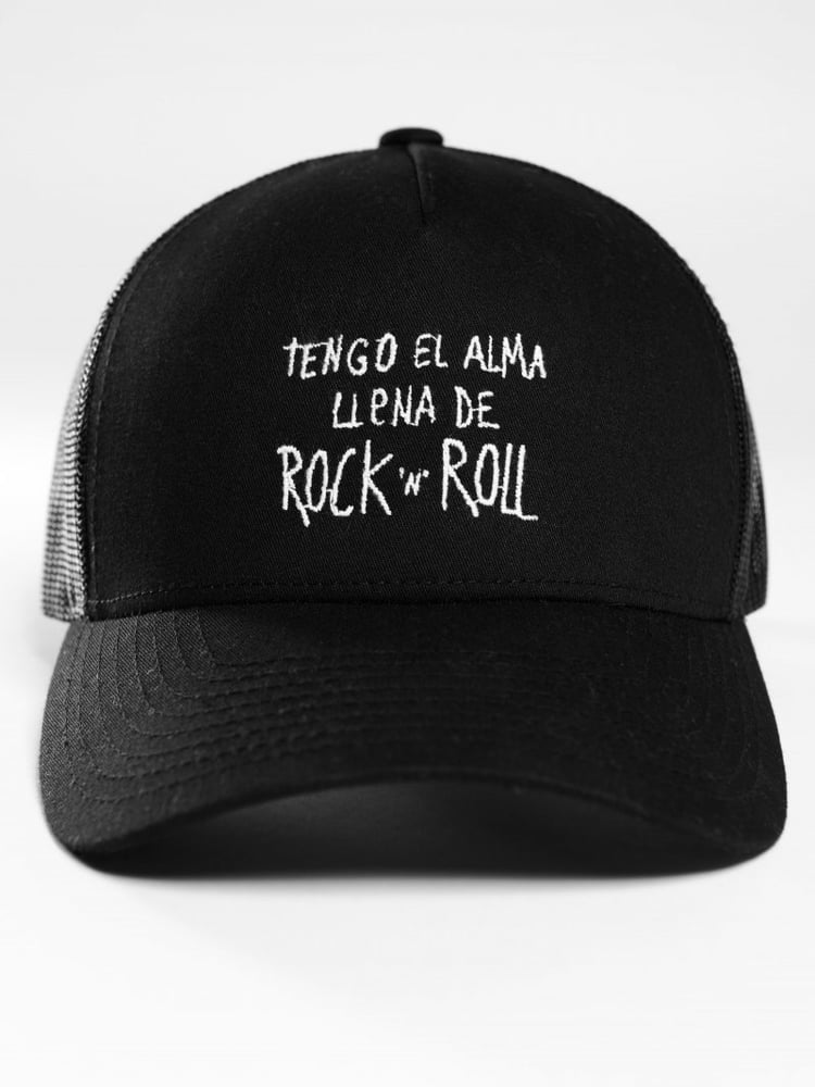 Image of GORRA NEGRA ALMA LLENA