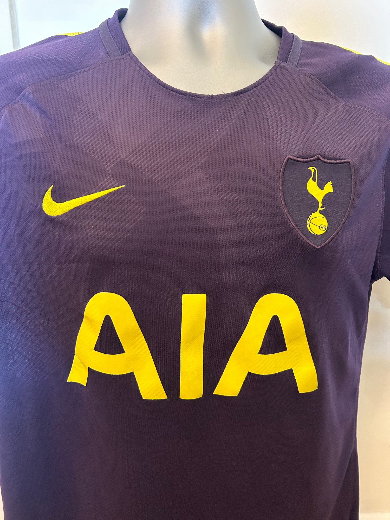 Image of Tottenham Hotspur “ALDERWEIRELD 4” 2017/18 Third Shirt + UCL patches (M) 