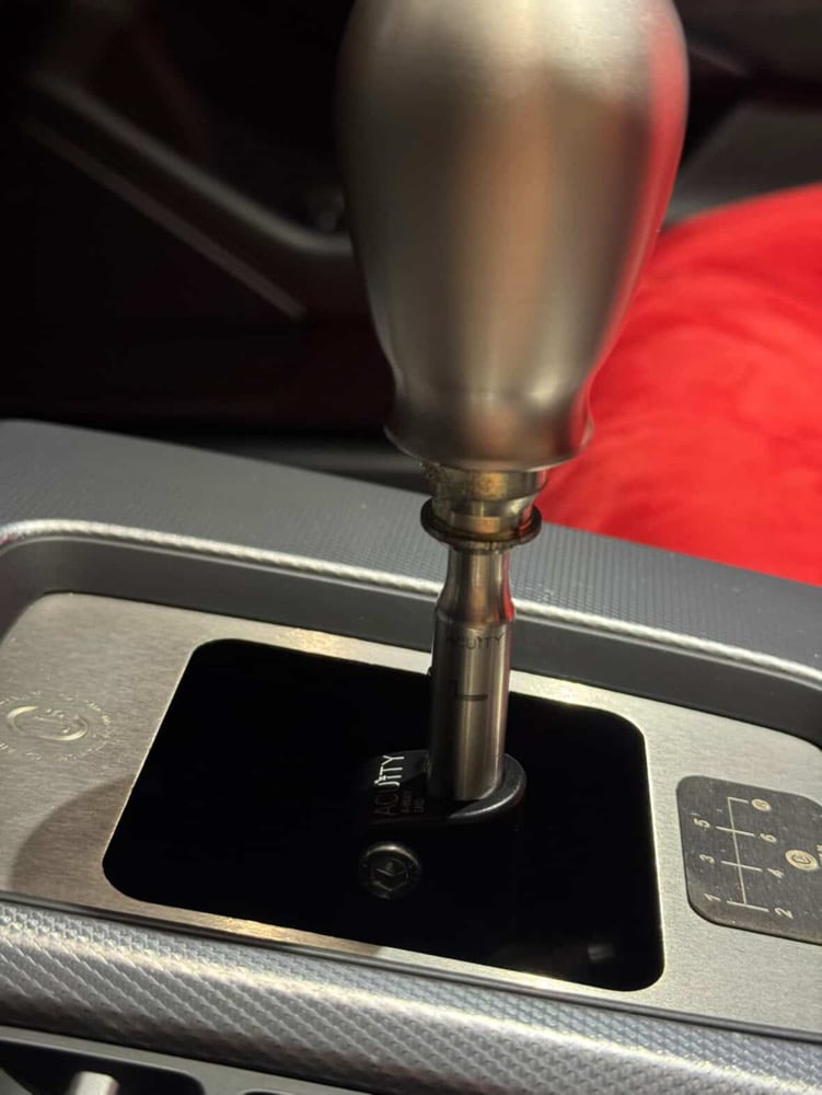 Civic Type R FL5 Titanium Shift Boot Delete | Chasing JS