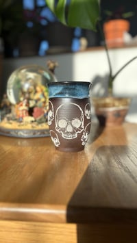 Image 7 of Skull mug 11