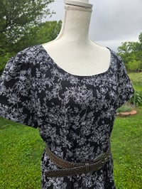 Image 3 of 4-Directions Ribbon Dress XL & Purse