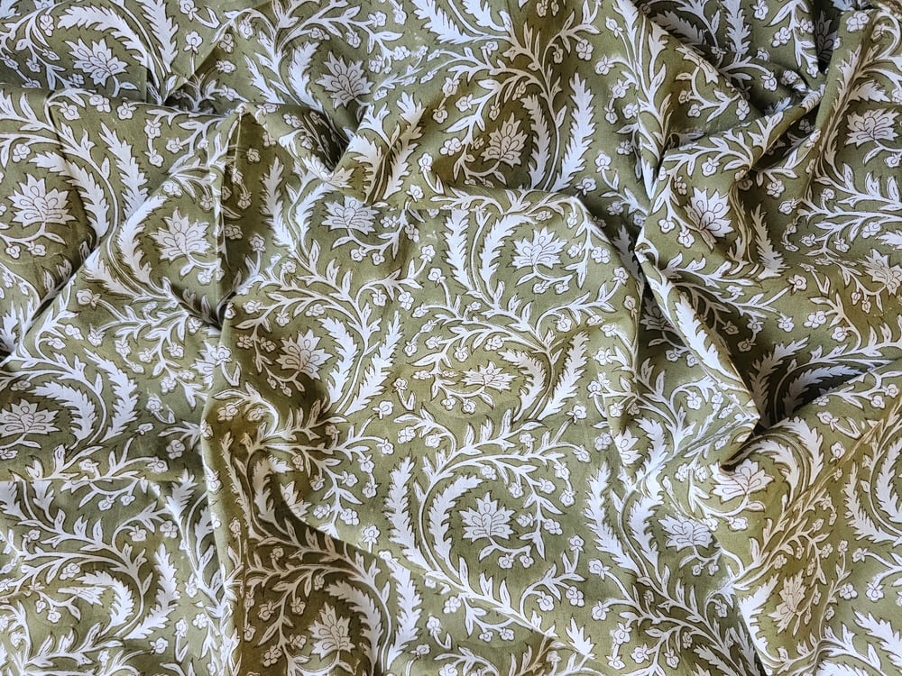 Image of Namasté fabric couronne de fleurs kaki
