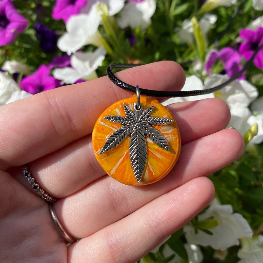 Image of orange weed necklace 