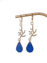 Image 1 of Boucles d'oreilles "Océane" en cuir upcyclé 