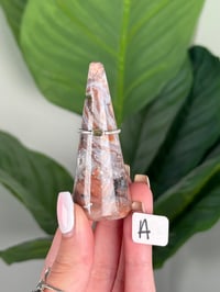 Image 1 of SANGRIA LACE AGATE RING HOLDERS