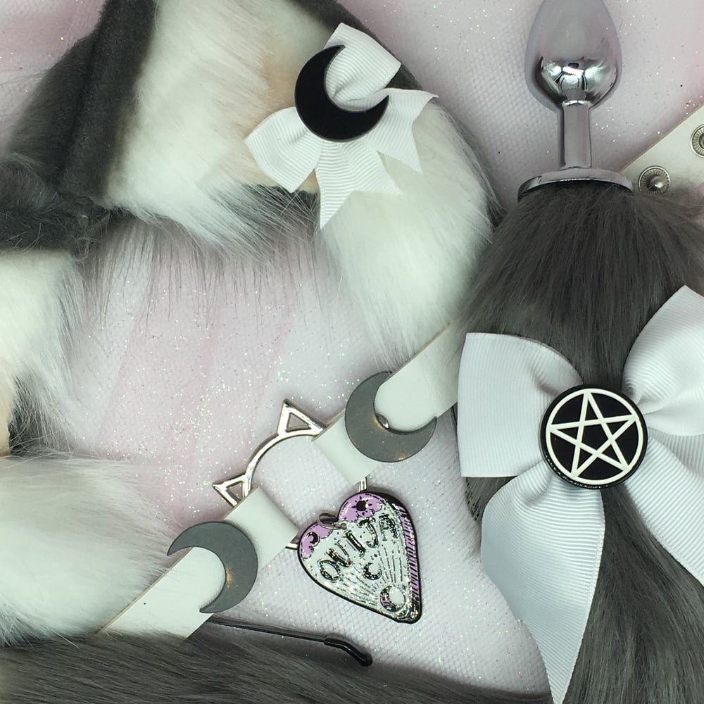 Gray / white Kitten set 🐈‍⬛ ouija 