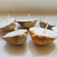 Image 3 of Sea Shell Candle (Small)