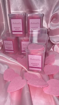 Heart shaped Adhesive wipes 