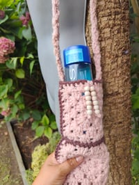 Image 6 of Crochet bottle bag 4 beige