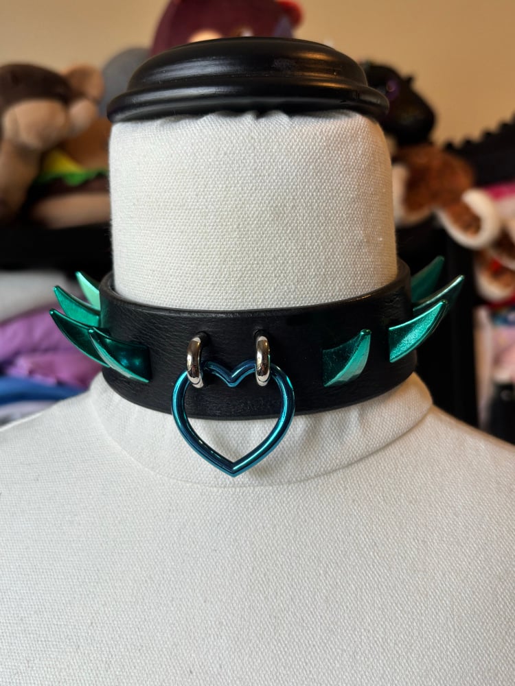 Image of Turquoise Black Leather Collar