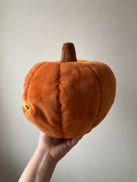 Image 4 of Wilted Pumpkin Plushie 