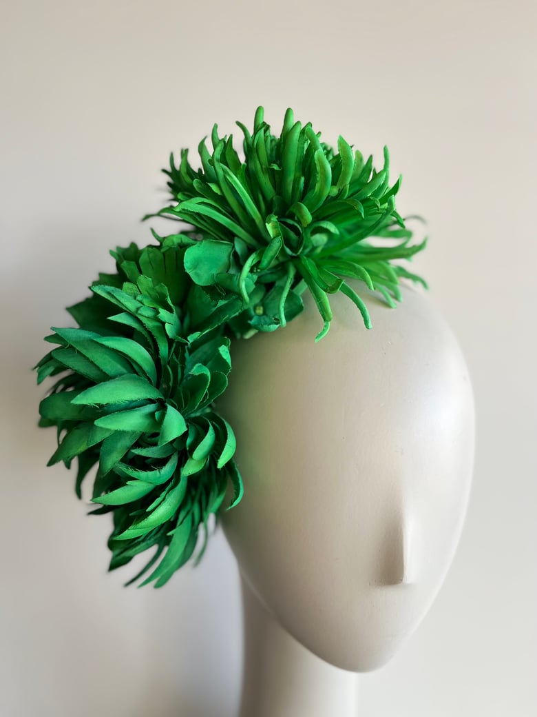 Image of Green flower headpiece 