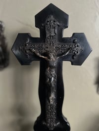 Image 2 of Christ sur croix, bois noirci, époque Napoleon III, XIXème siècle 