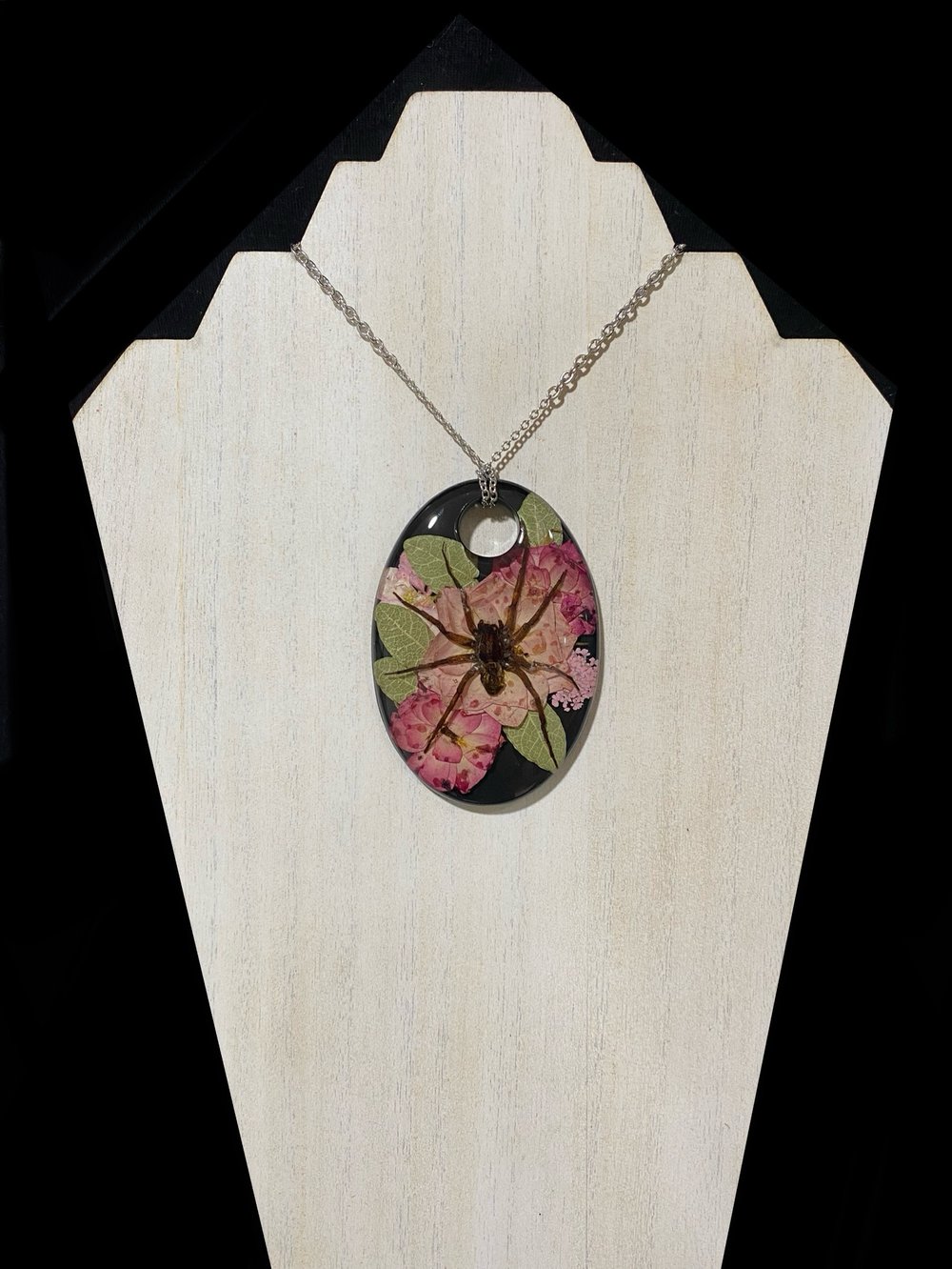 Floral Wolfspider Pendant 