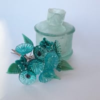 Image 2 of Posy - Green Daisies