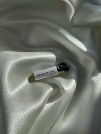 Image 2 of MOONLIT FUR | Skin Parfum