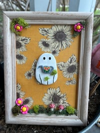 Image 1 of Flower Garden Ghost Frame