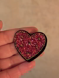 Image 5 of Broche coeur à paillettes 