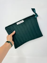 Image 3 of Pochette grand format LA SPACIEUSE Velours vert sapin