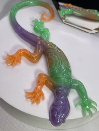 Image 3 of Handcrafted Resin Lizard