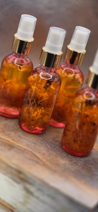 Image 2 of Calendula Nighttime Oil Moisturizer 