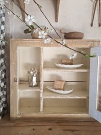 Image 2 of La jolie vitrine 