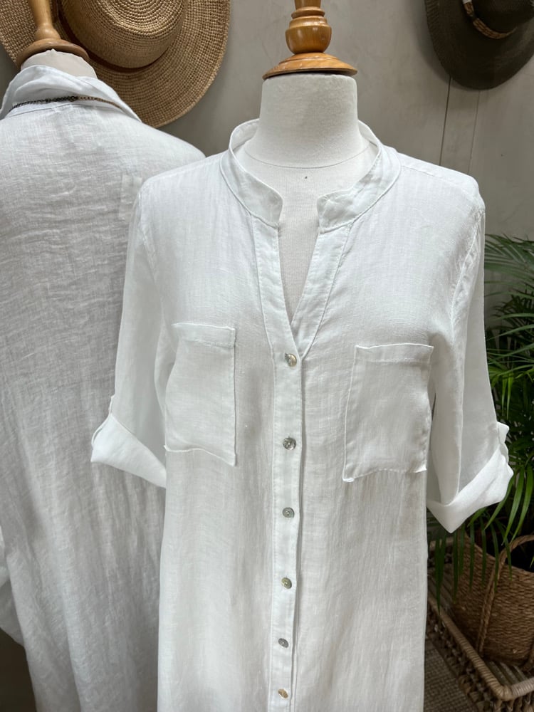 Image of Robe chemisier en Lin Aïsha blanche