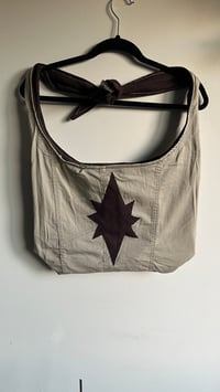 Image 4 of Reversible tote bag - beige/brown