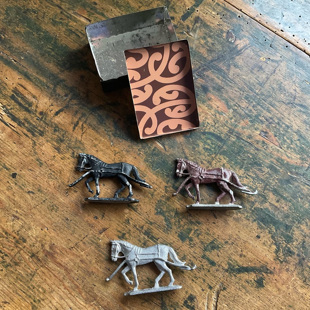 Image of 3 Horses & Tin