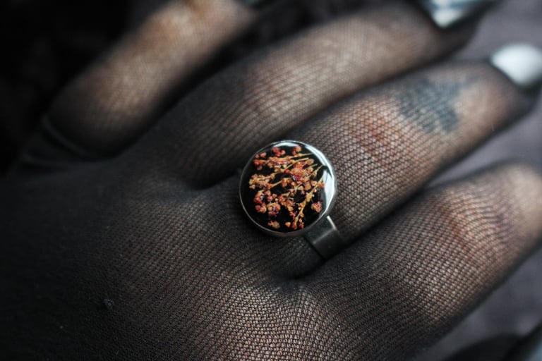 Dead good sorrell seeds floral ring Image 10